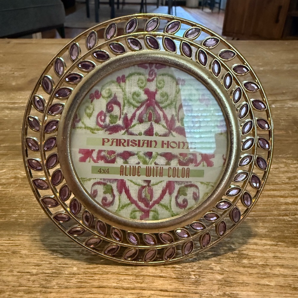4x4 Circle Jeweled Picture Frame